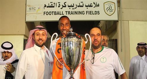 العنزي: نجوم الشباب يعشقون الذهب